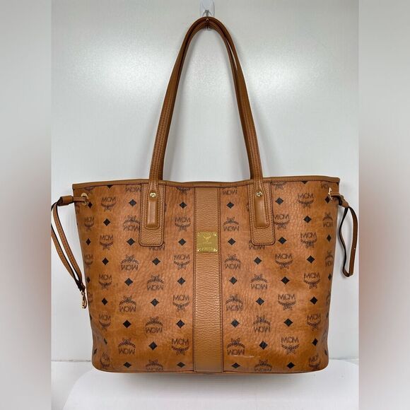 MCM Reversible Liz Shopper in Visetos - Picture 1 of 9